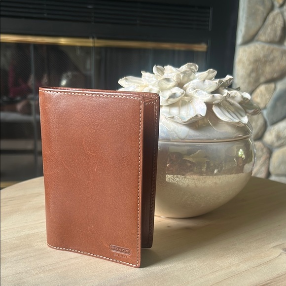 Coach Passport Case in Redwood - Picture 10 of 10